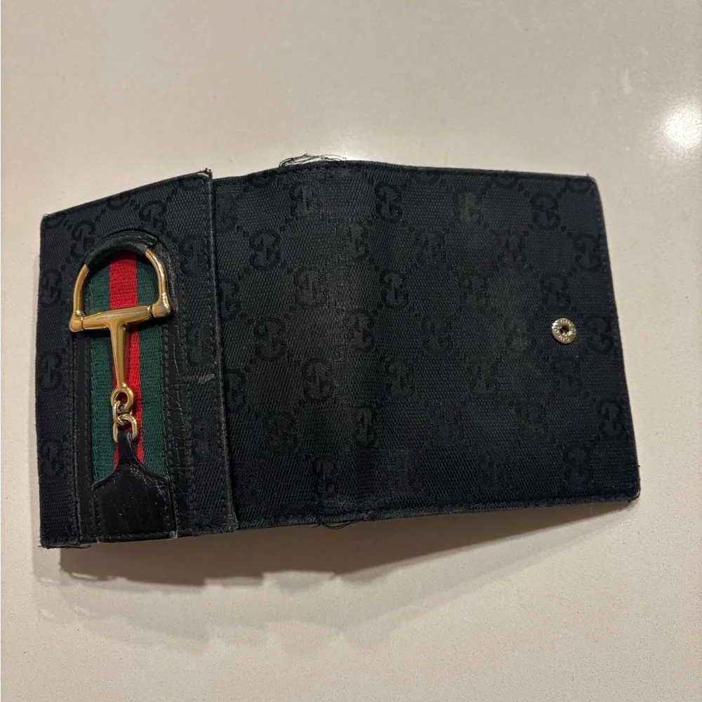 Gucci Black Canvas Tri-Fold Horsebit Wallet with Red and Green Line - Picture 2 of 9